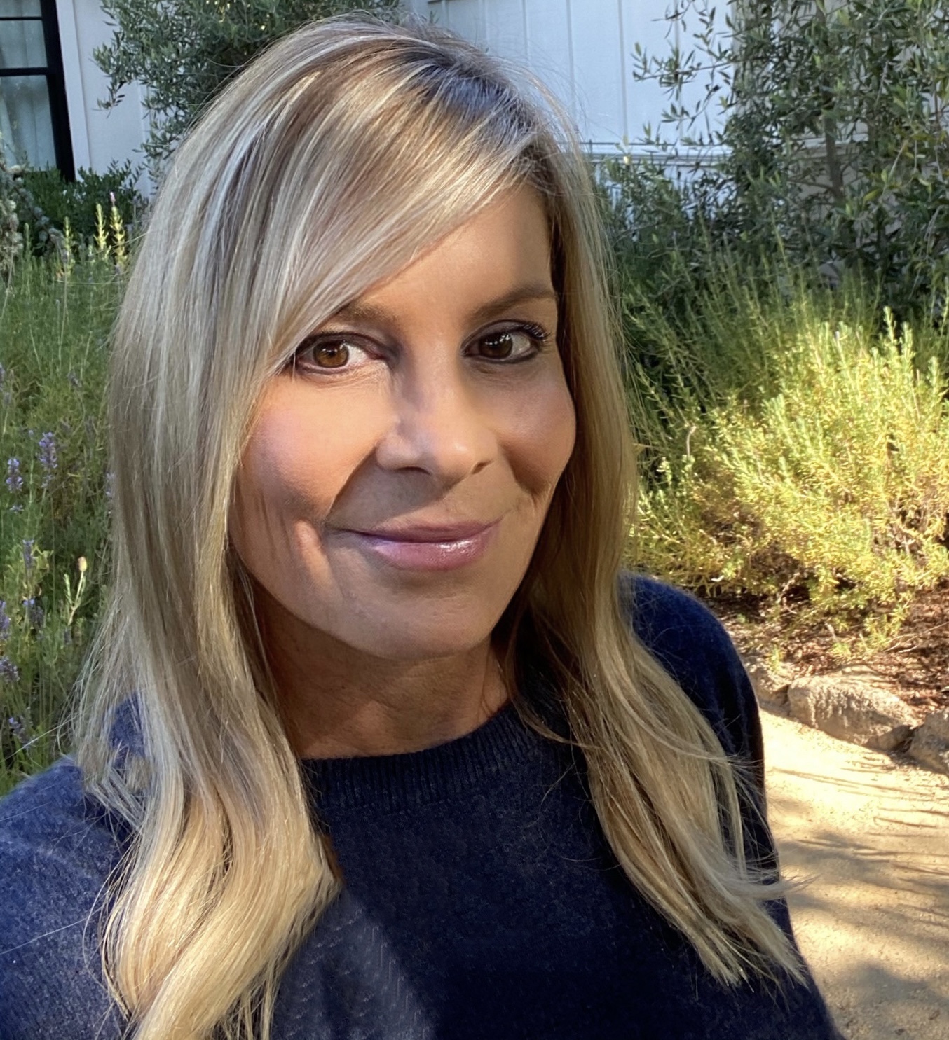 70164138-CFFF-4014-A970-708D380E49FE